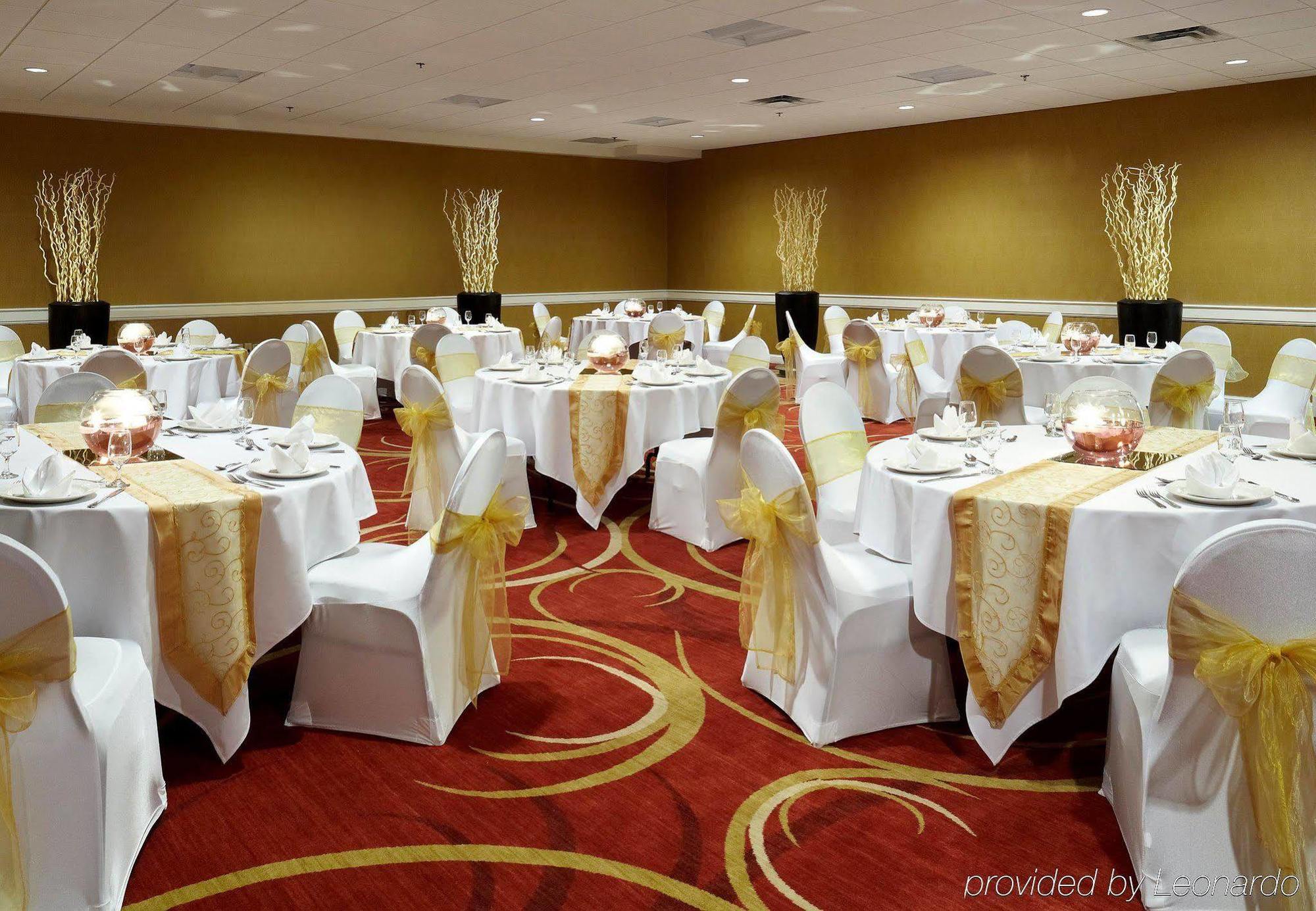 Courtyard By Marriott Ottawa Downtown Otel Dış mekan fotoğraf